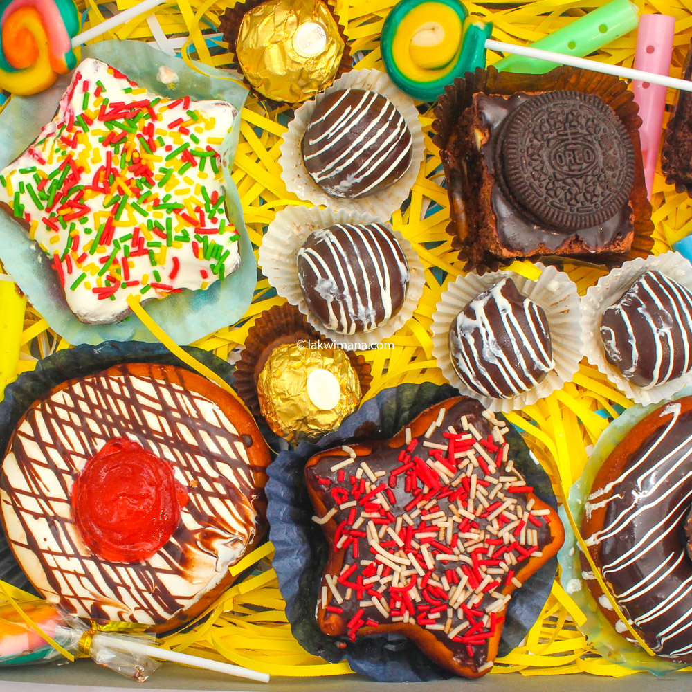 Super Treat Box
